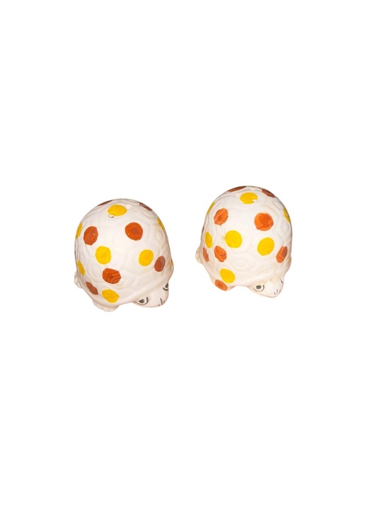 Other - Vintage polka dot turtle salt and pepper shakers